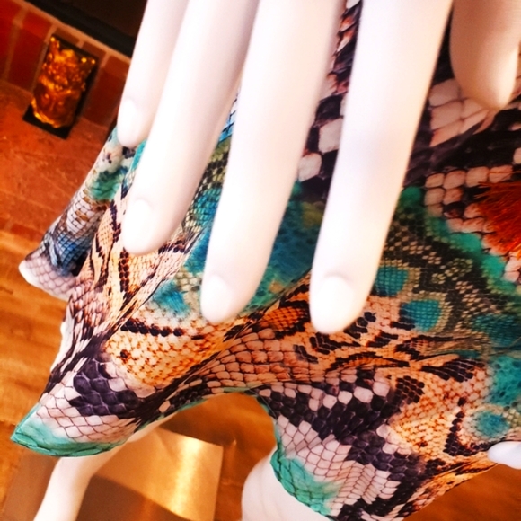 LAST ONE**Jsquad by MANISH VAID Rayon Python Lt.Turq. Kaftan Cover up NWT-M - Picture 6 of 7